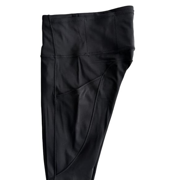 Lululemon Fast & Free Crop II *Nulux 19" Black Size 2 Run Gym Workout - Picture 5 of 8